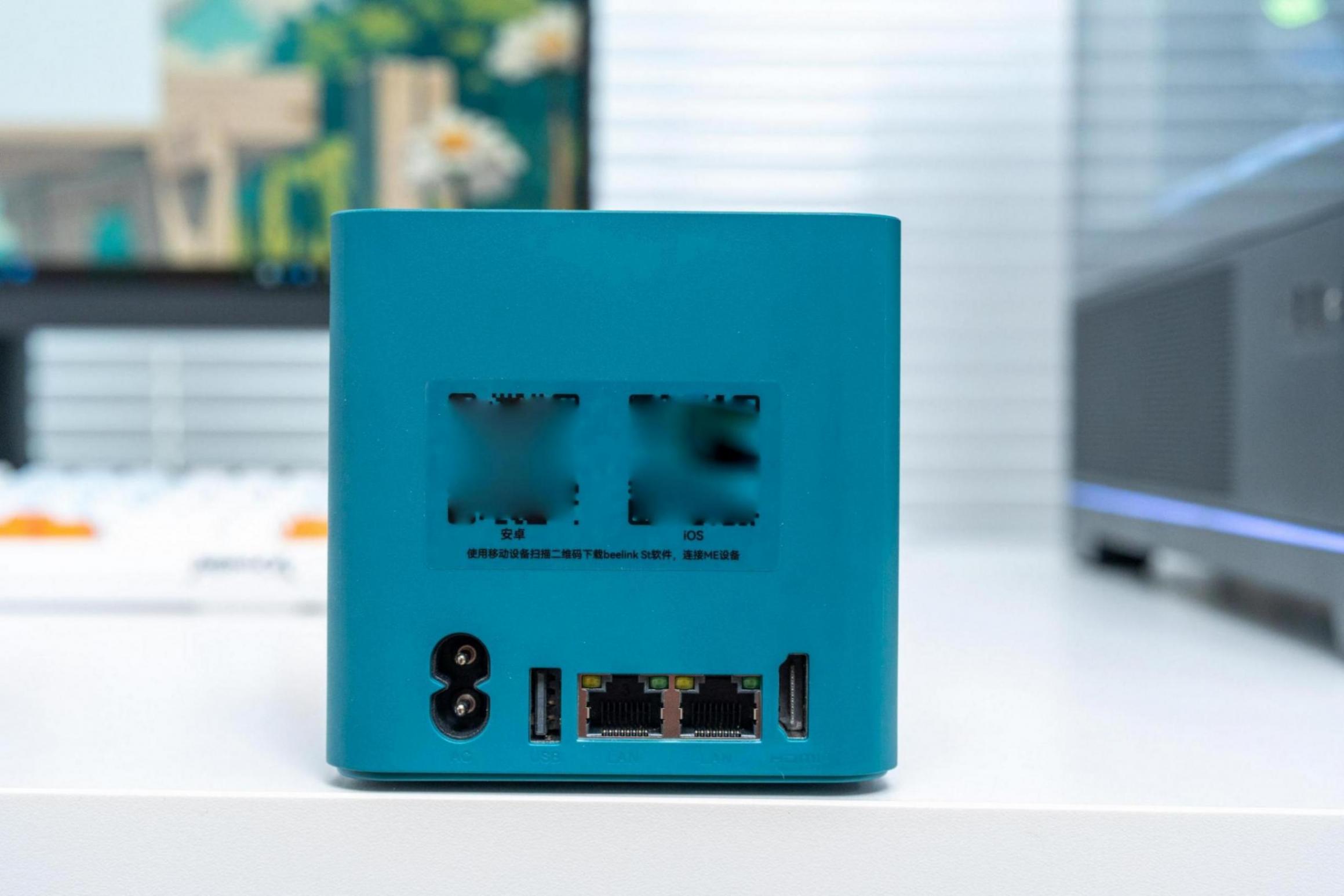 是mini主机更是全闪nas,零刻 ME mini 6盘mini主机上手体验