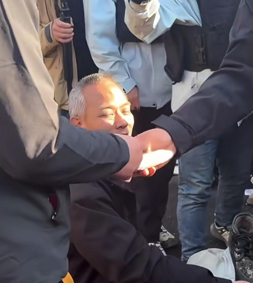 荒野求生决赛争议“老中医”藏线退赛,控诉赛事并曝光林北偷物?